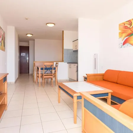 Palm Garden With Sea Views To The Pools And *